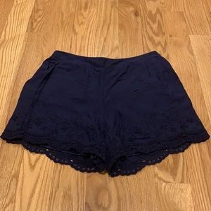 Eyelet Short